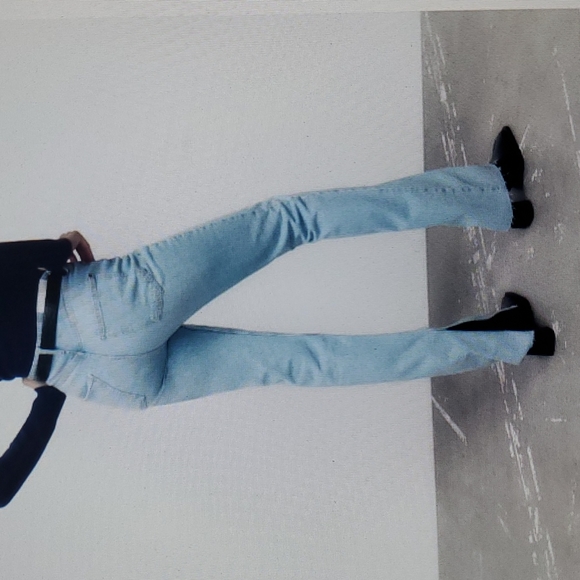 Zara Denim - NWT Zara Slim Flare High-Rise Jeans